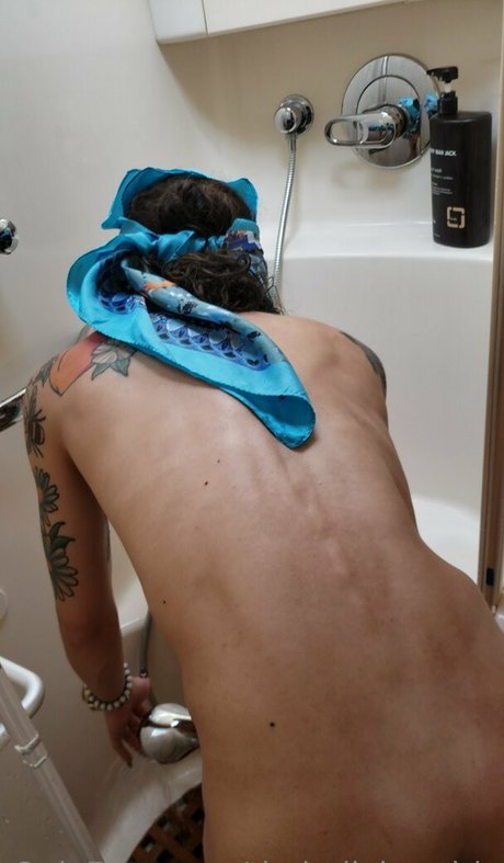 Holly Hendrix OnlyFans Nackt Content