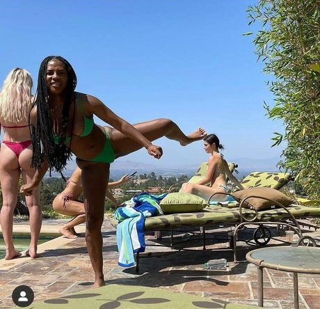 Quenlin Blackwell OnlyFans-Leak