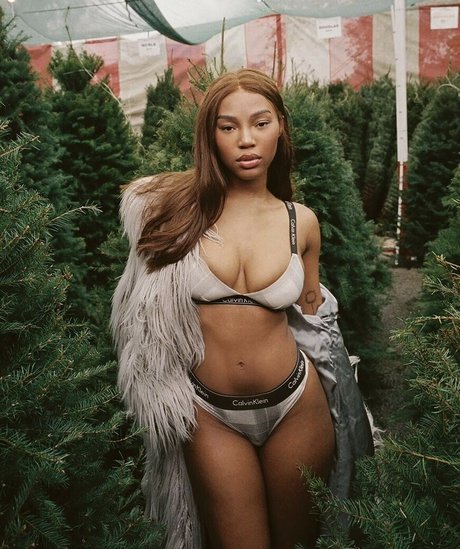 Quenlin Blackwell Bilder OnlyFans