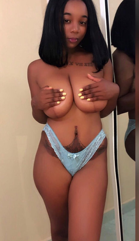 Kiky Rucker NurlyFans-Pornos