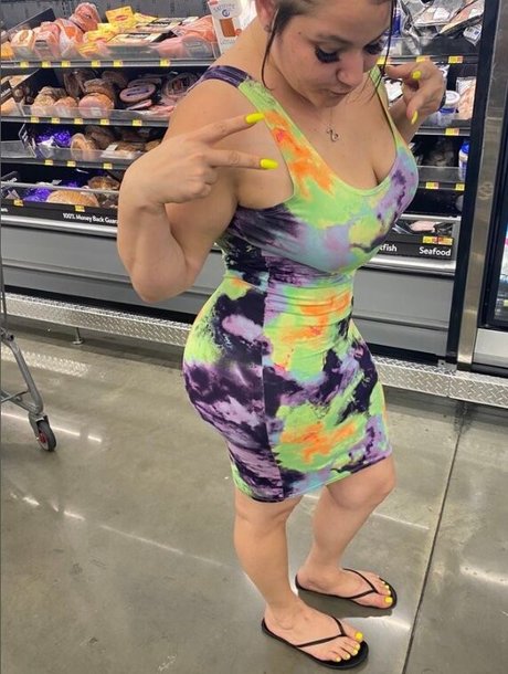 Bad Mom In Real Estate OnlyFans-Bilder geleakt