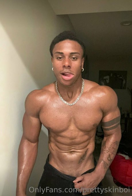 prettyskinboi XXX OnlyFans