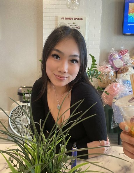 sonyaxule OnlyFans-Leaks