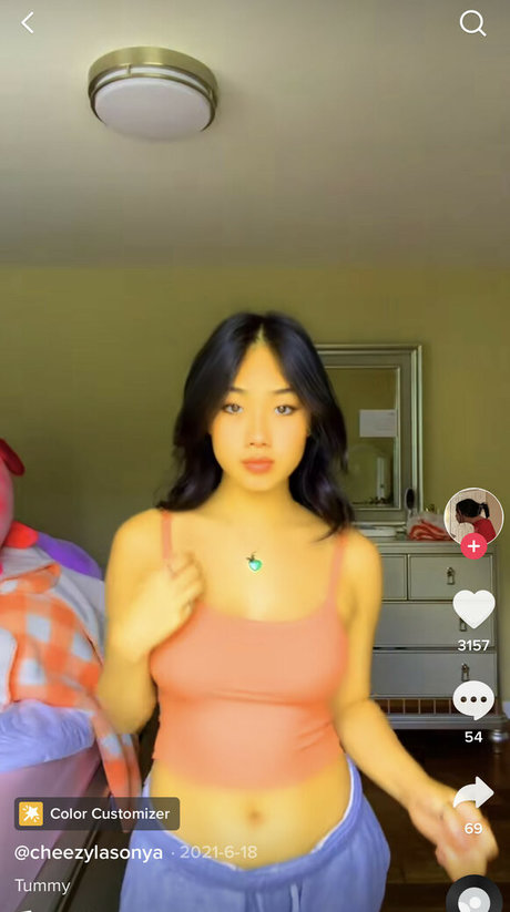 sonyaxule Nacktbilder von OnlyFans geleakt