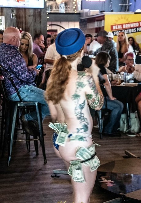 Rowanfox Nacktbilder von OnlyFans