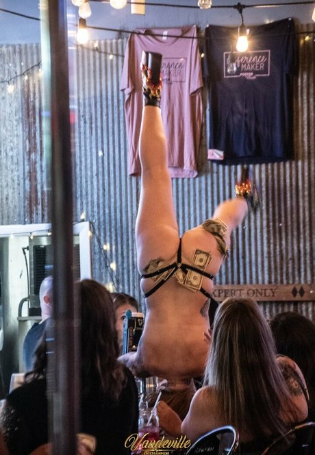 Rowanfox Leaks von OnlyFans