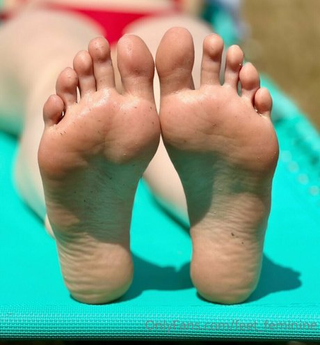 feet feminine Nackt auf OnlyFans