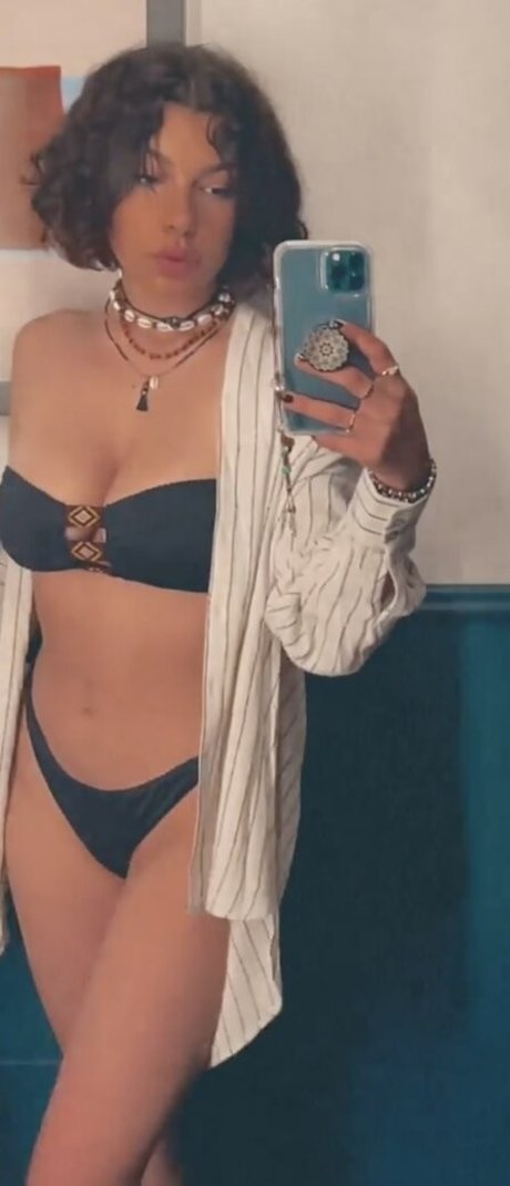 Emmy Tifrit Sextape OnlyFans Nacktbilder