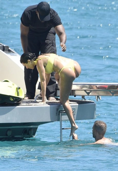 Kourtney Kardashian Leaked OnlyFans Nacktbilder