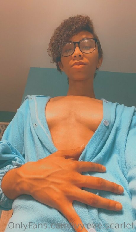 ivyevescarlet OnlyFans Sextape