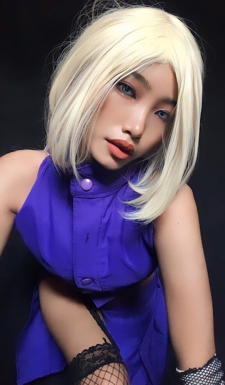 Ellacos OnlyFans Striptease