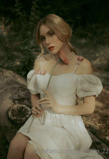 chloe ira OnlyFans nackte Brüste