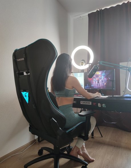 Daria Gurieva OnlyFans Star