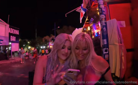 Amanda Breden OnlyFans geleakte Brüste