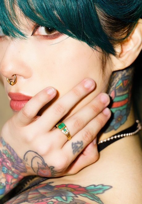 Azumi Puri OnlyFans Nacktbilder