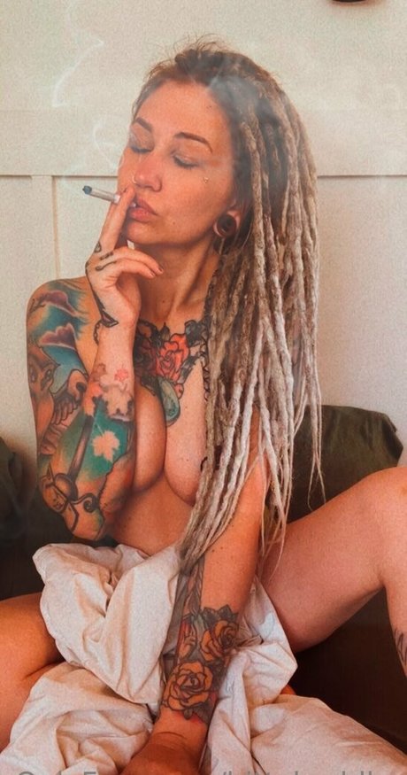 a bitty buddha1969 Leaks von Nacktbildern auf OnlyFans