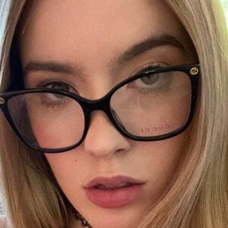 Ayesha Baby Nacktpornos von OnlyFans geleakt