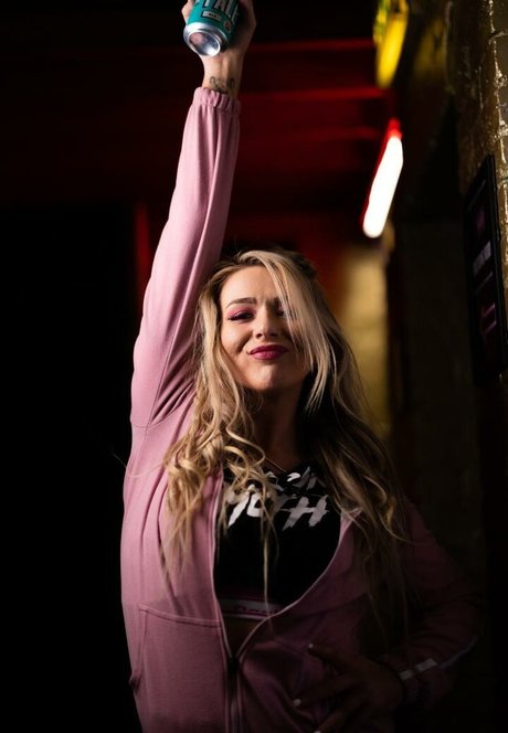 Session Moth Martina Kostenlose OnlyFans-Pornos