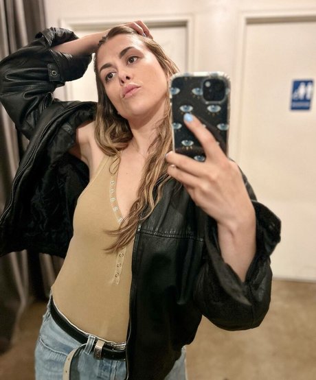 Lindsey Shaw OnlyFans Leaked