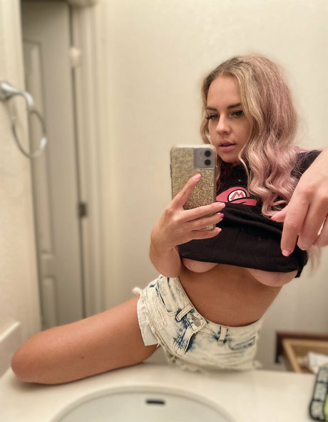 badbellaxofree Nacktbilder von OnlyFans geleakt