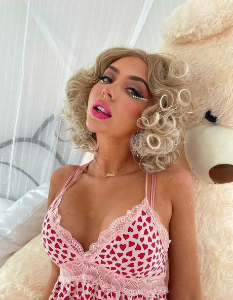 onlyfina Nacktbilder von OnlyFans