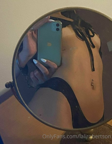lalirobertson Bilder OnlyFans