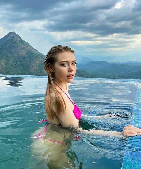 Molchan Anastasiya NSFW OnlyFans