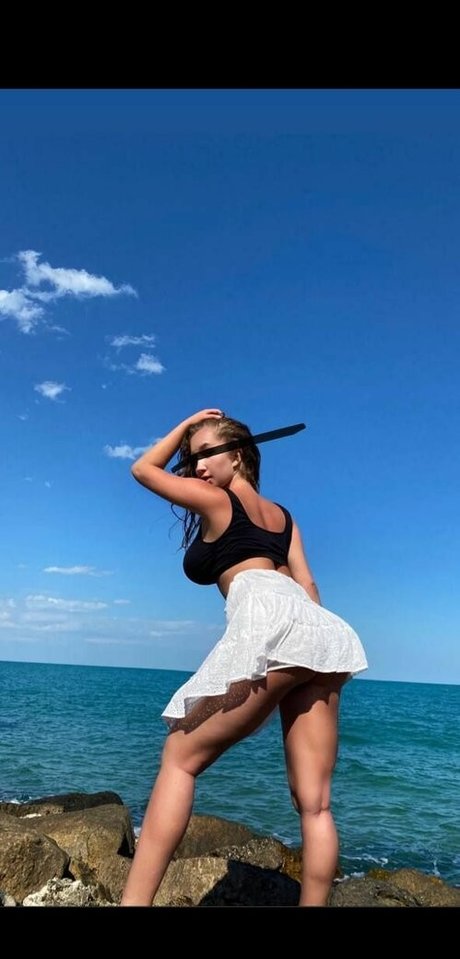 Nika Arven Nacktbilder von OnlyFans