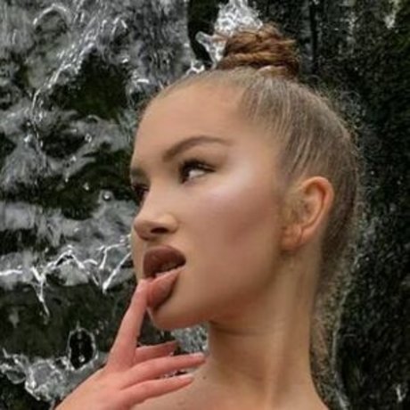 Nika Arven Nacktbilder von OnlyFans geleakt