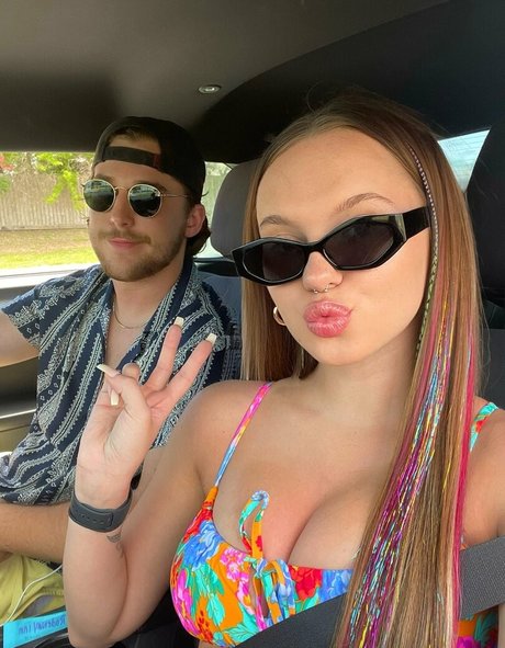 Abbie nb OnlyFans-Leak