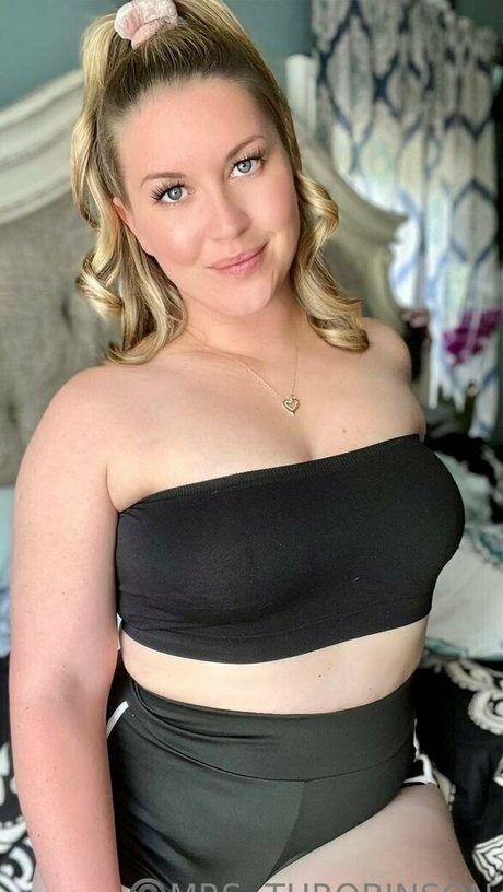 mrs throbinson Nacktbilder OnlyFans