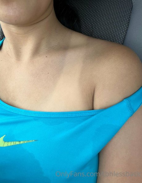 tbhprettybasic OnlyFans-Bilder