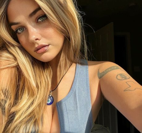 Serena Stone OnlyFans nackt