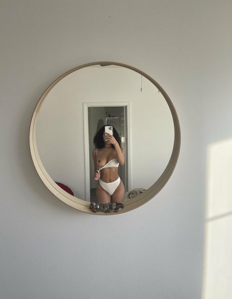 Uhhliar Sextape OnlyFans Nacktbilder