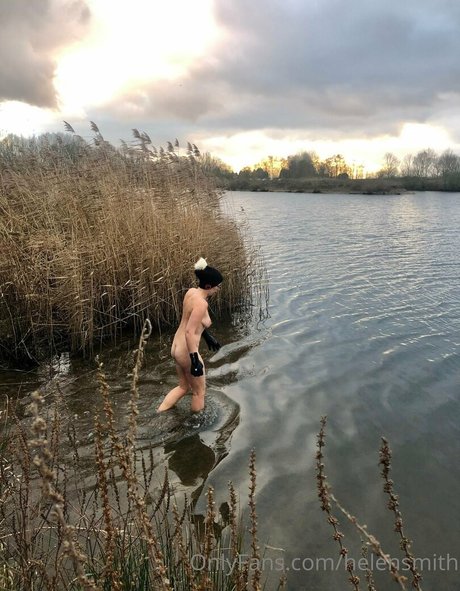 helensmith OnlyFans Brüste Bild