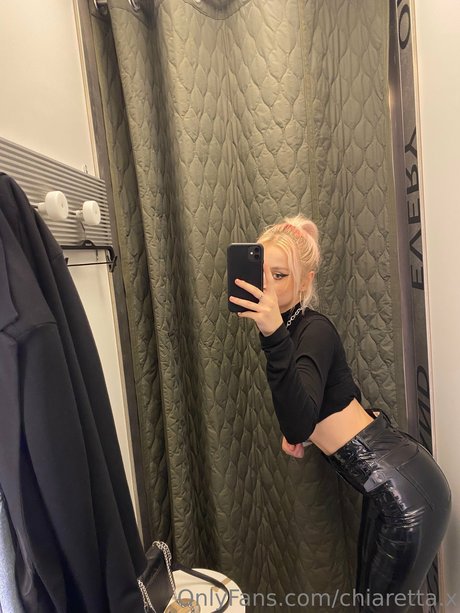 Chiaretta Neues OnlyFans