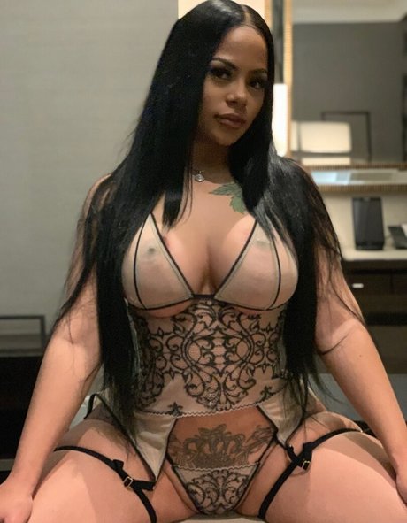 Strellakat Nacktbilder von OnlyFans