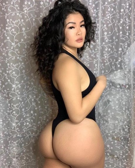 Sarah Nicole Vongphakdy OnlyFans