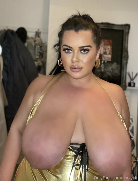 Curvykb OnlyFans Leak
