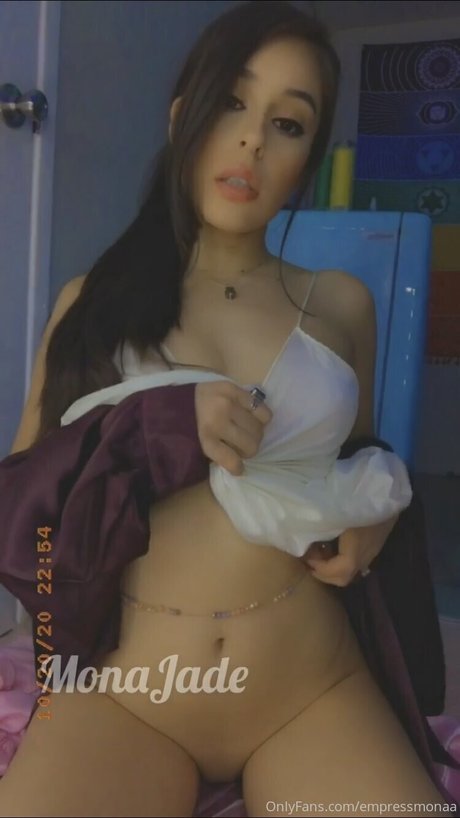 monajade NSFW OnlyFans
