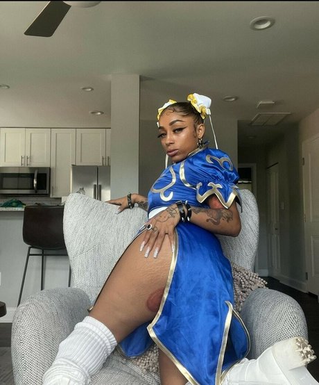 helloomcfly OnlyFans Leak