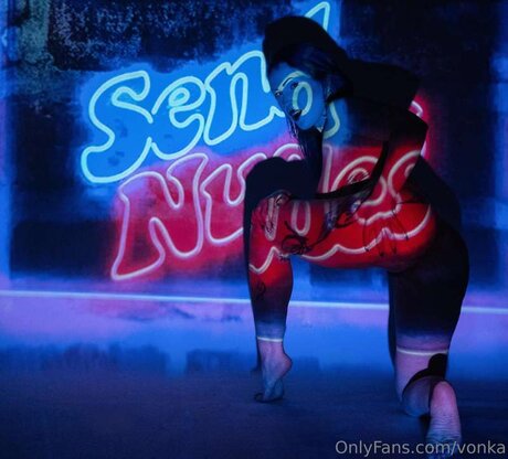 Vonka OnlyFans Strip