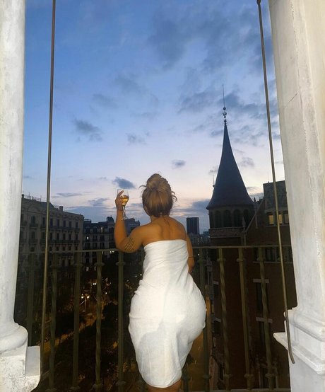 Esmee Dream Strip OnlyFans