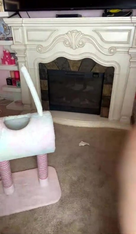 Linsey99 Porn OnlyFans Leak