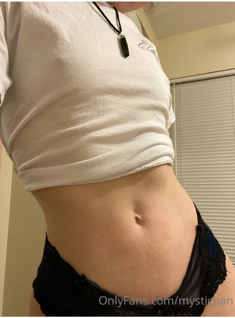 Mystichan Nacktbilder-Leaks von OnlyFans