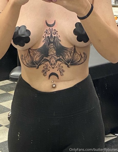 spookybeanfree OnlyFans nackte Brüste