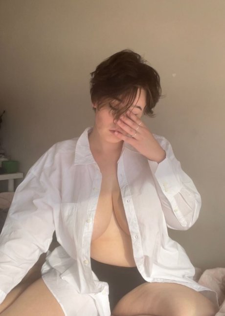 BitterBritt OnlyFans Nacktbilder geleakt