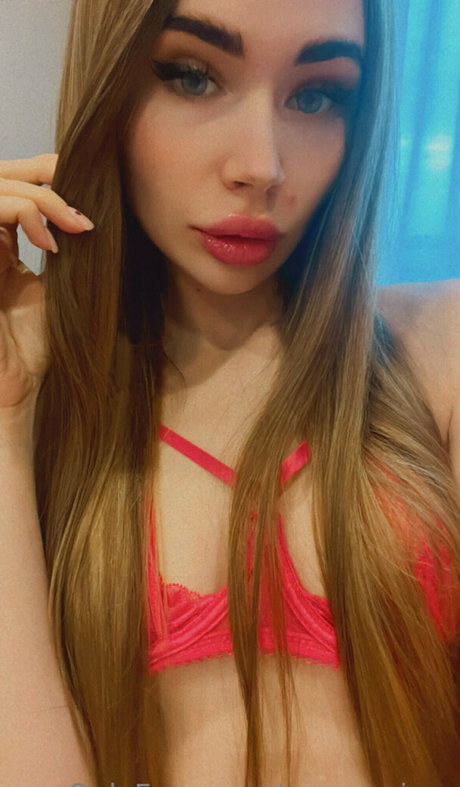 your opium OnlyFans-Fotos