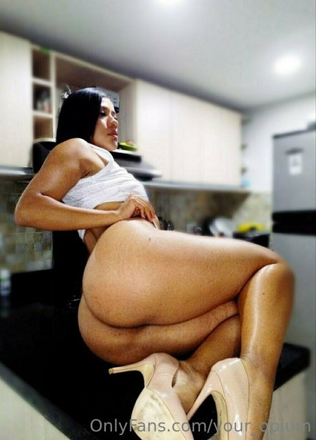 your opium Nackt auf OnlyFans Leak