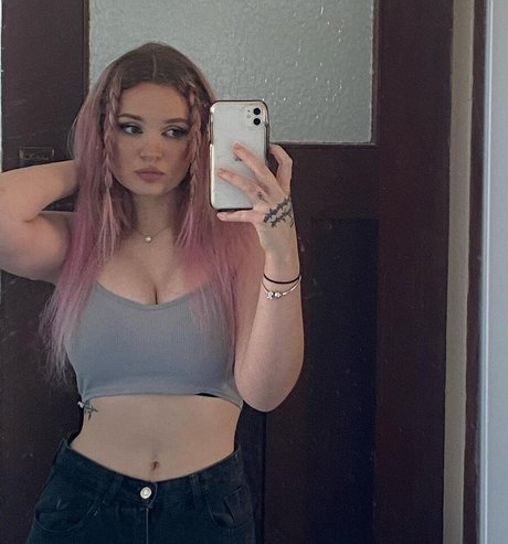 Itsssarapriv Nacktbilder OnlyFans geleakt